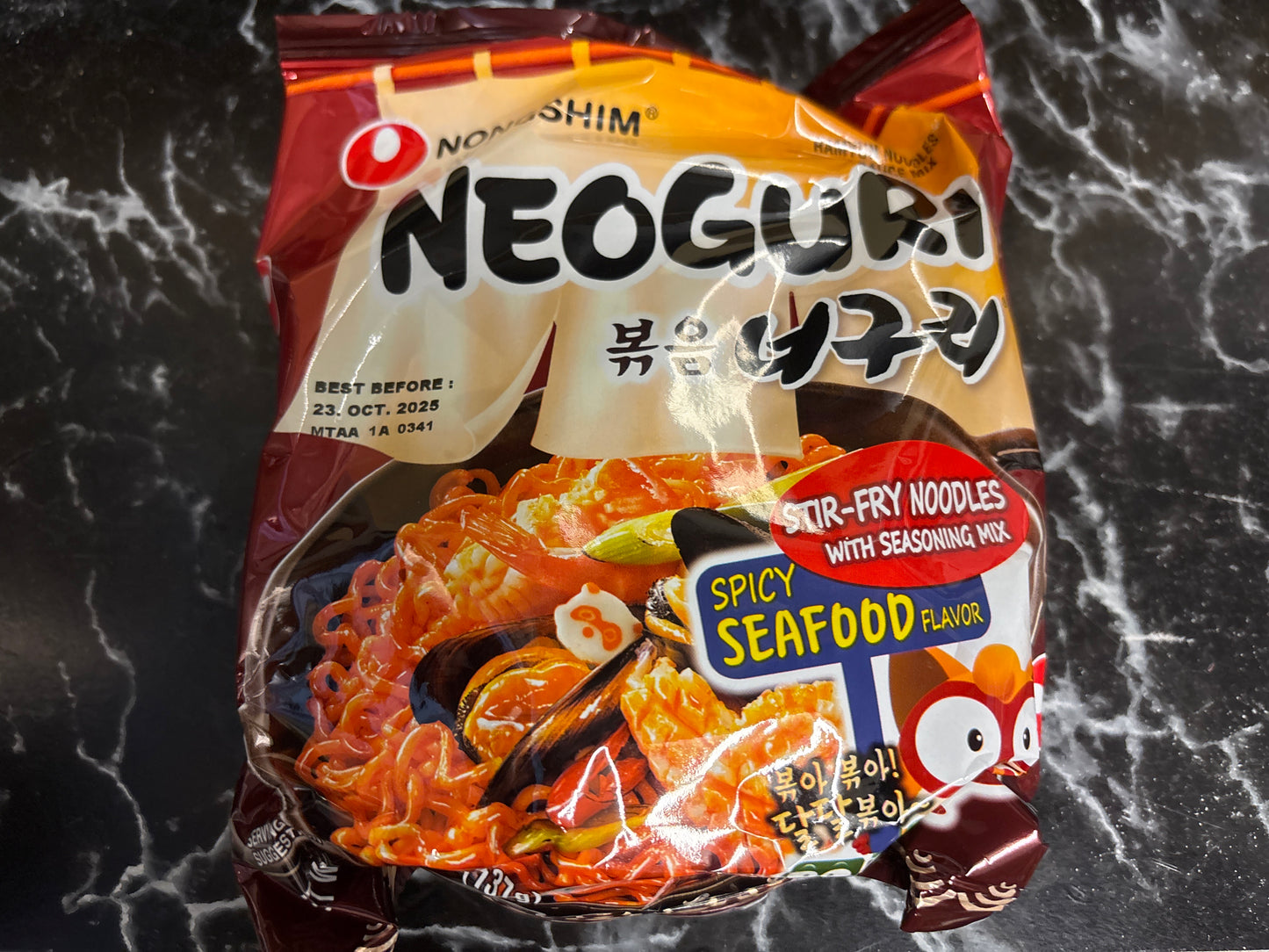 Nouilles sautées Neoguri NONGSHIM (saveur de fruit de mer épicé) 农心 辣海鲜拉面 137g