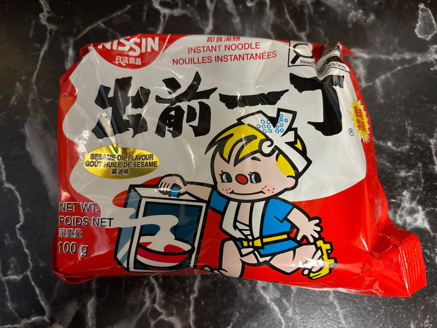 Nouilles instantanées(saveur huile de sésame) 出前一丁 麻油味100g