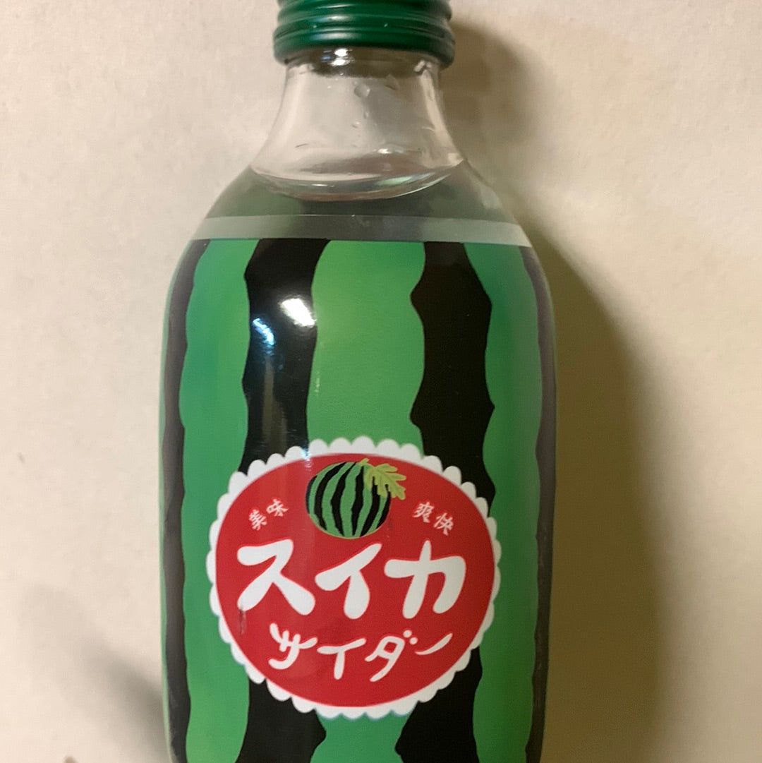 Boisson gazeuse(saveur melon d’eau) 🇯🇵TOMOMASU 西瓜味气泡水 300mL