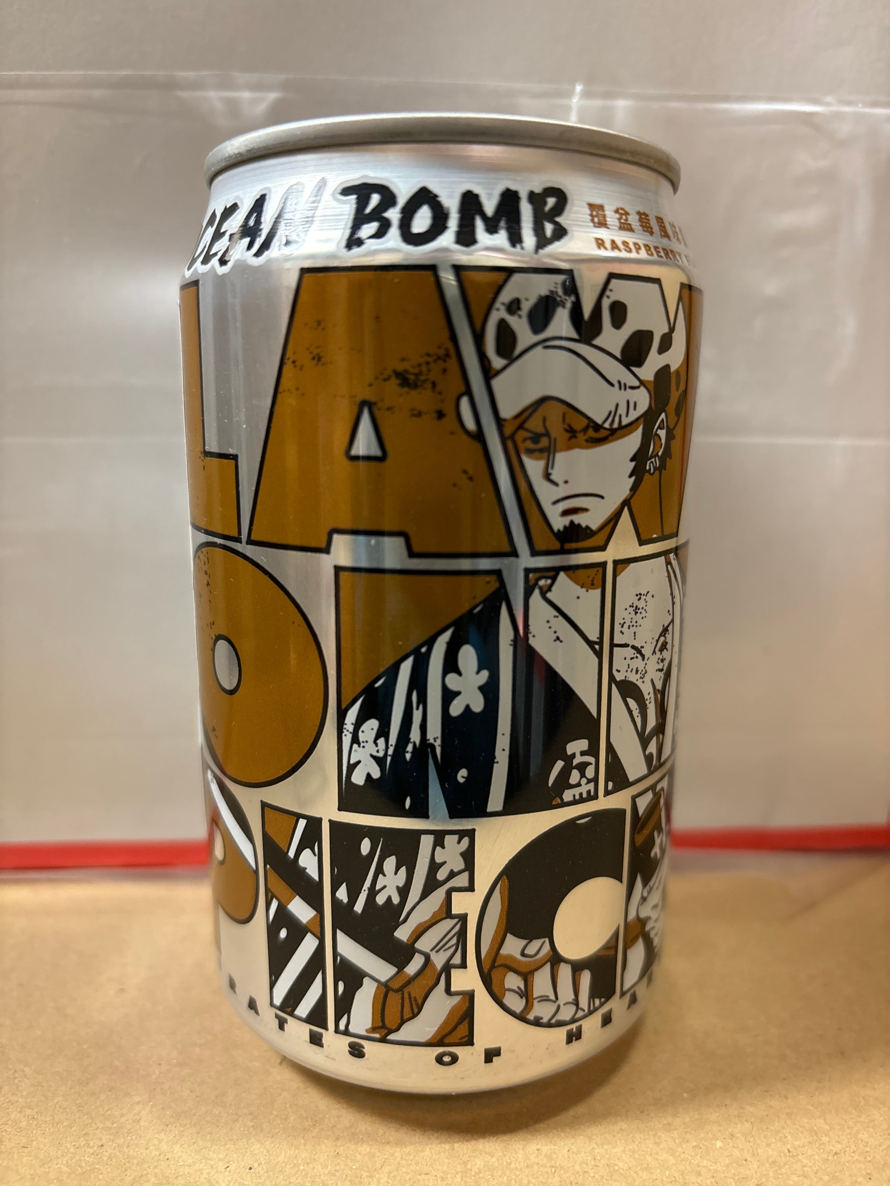 One Piece OCEAN BOMB (saveur framboise) 覆盆莓味气泡水330mL