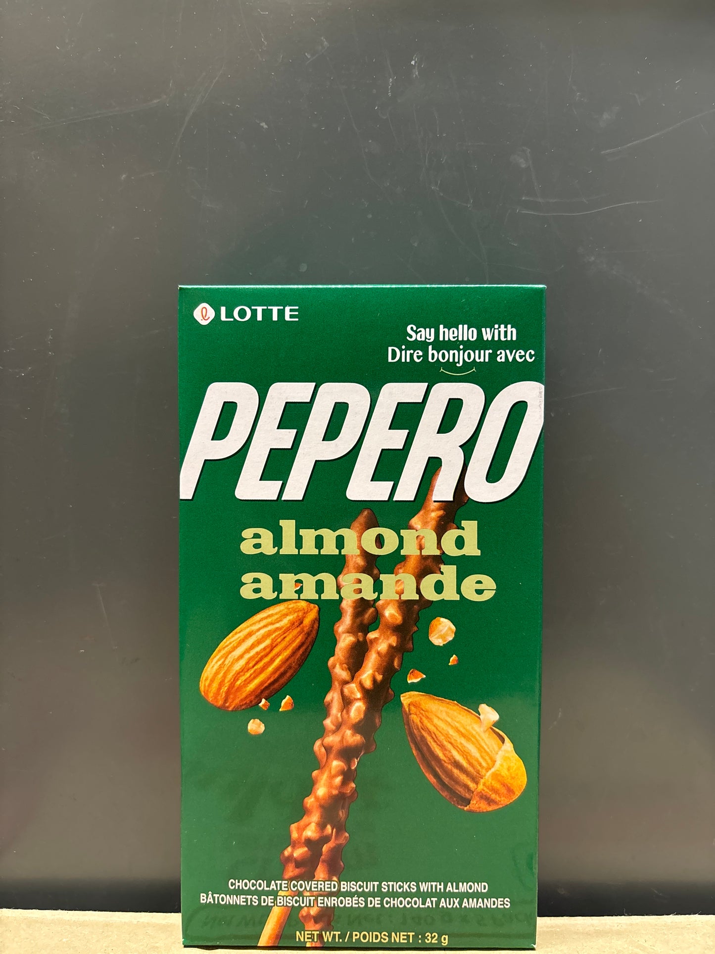 Pepero LOTTE (saveur amande)