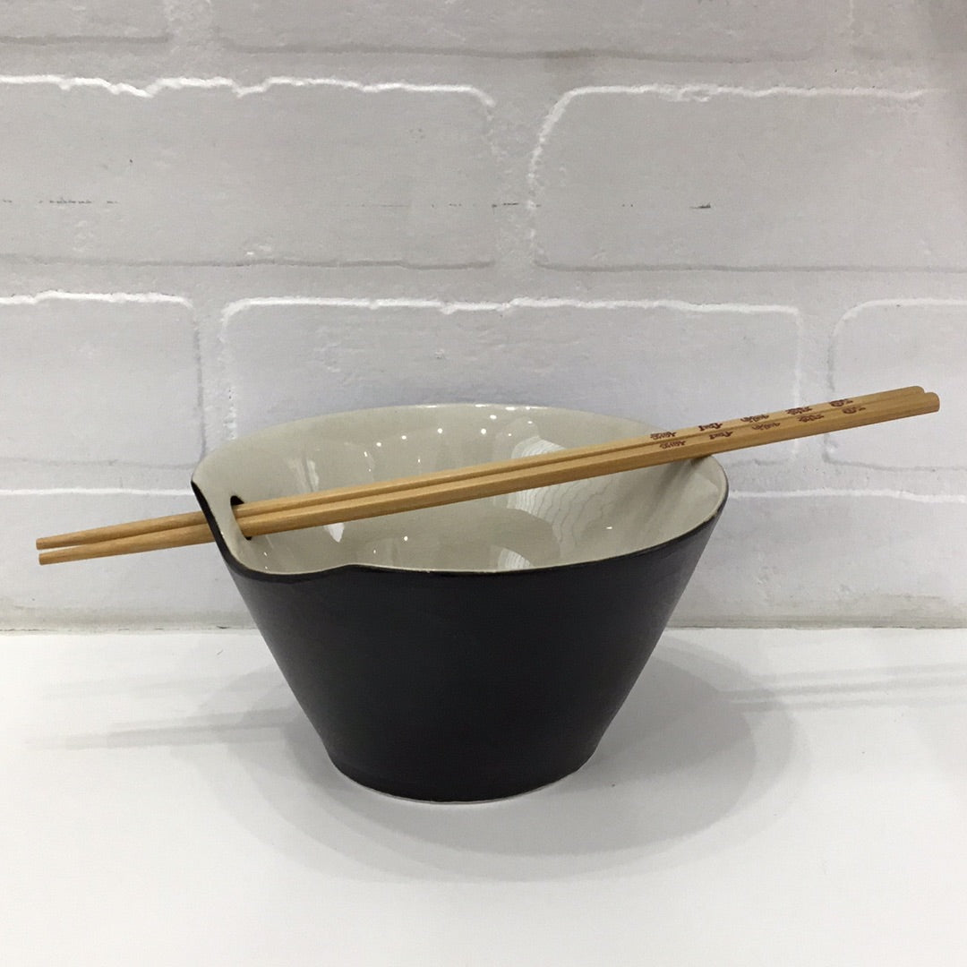 Ensemble De Bol De Ramen Et Baguette