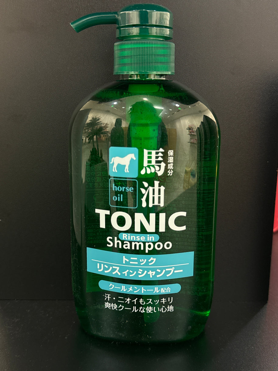 KUMANOYUSHI -- Shampooing tonique à l'huile de cheval 600ml