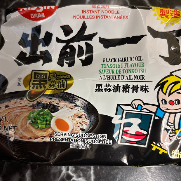 Nouilles instantanées(saveur huile noire d’ail et porc) 出前一丁 黑蒜油猪骨味100g