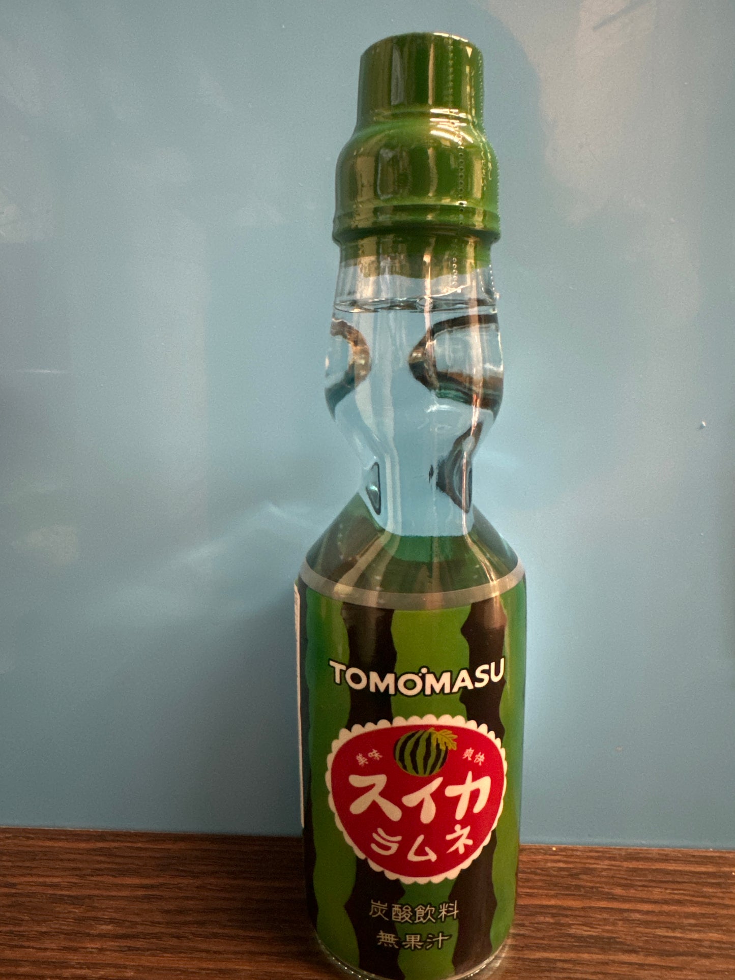 Ramune (saveur melon d’eau) 🇯🇵TOMOMASU 200mL