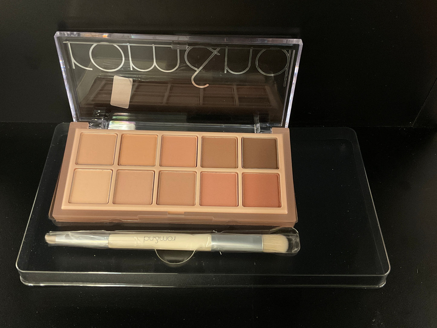 ROMAND Mieux que la palette avec un ensemble de pinceaux 05 Shade & Shadow Garden