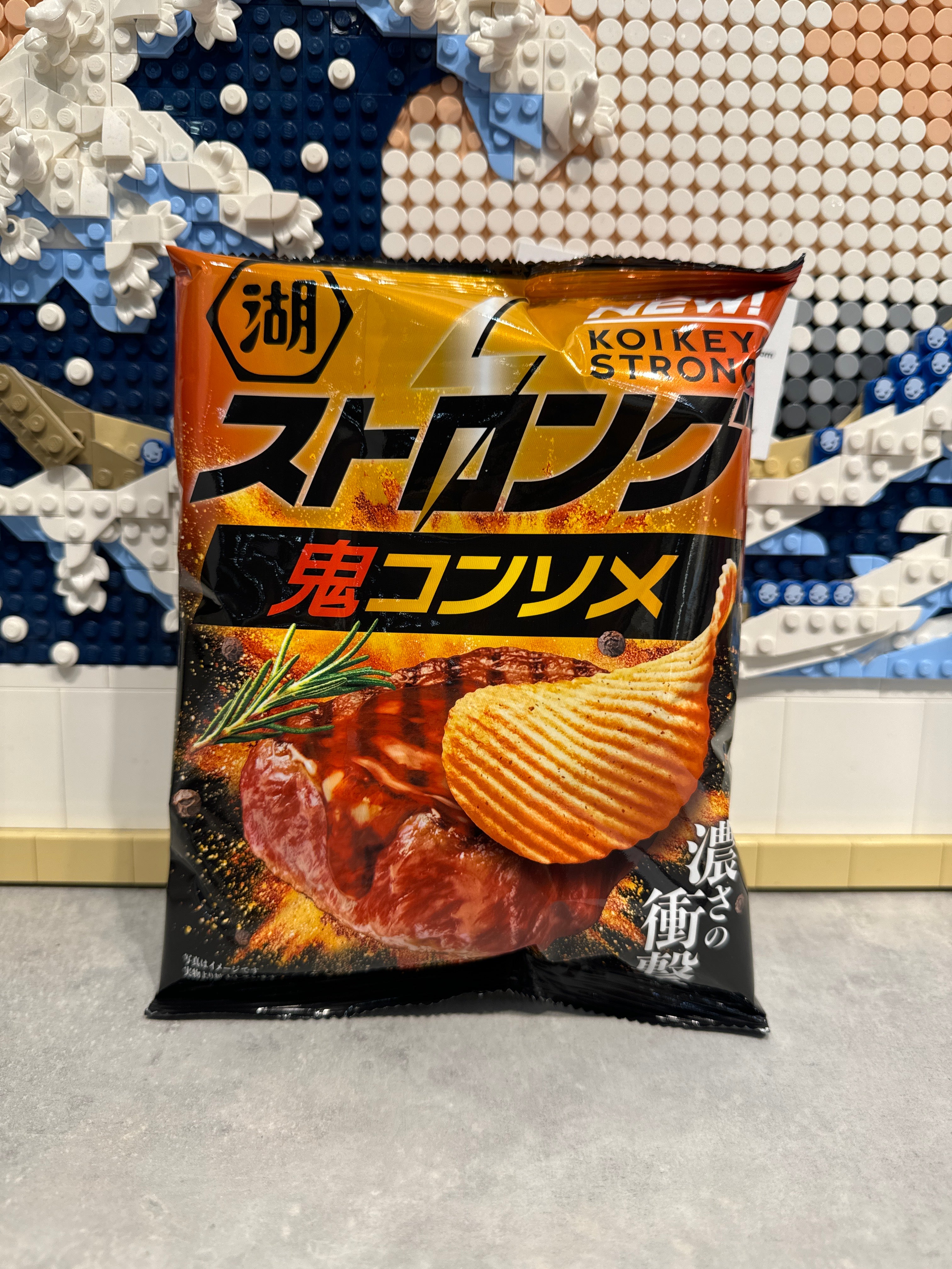 Chips STRONG saveur Steak consommé KOIKEYA 湖池屋 53g