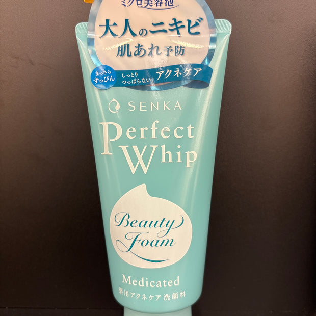 SHISEIDO SENKA Nettoyant en mousse à fouet parfait Medicated