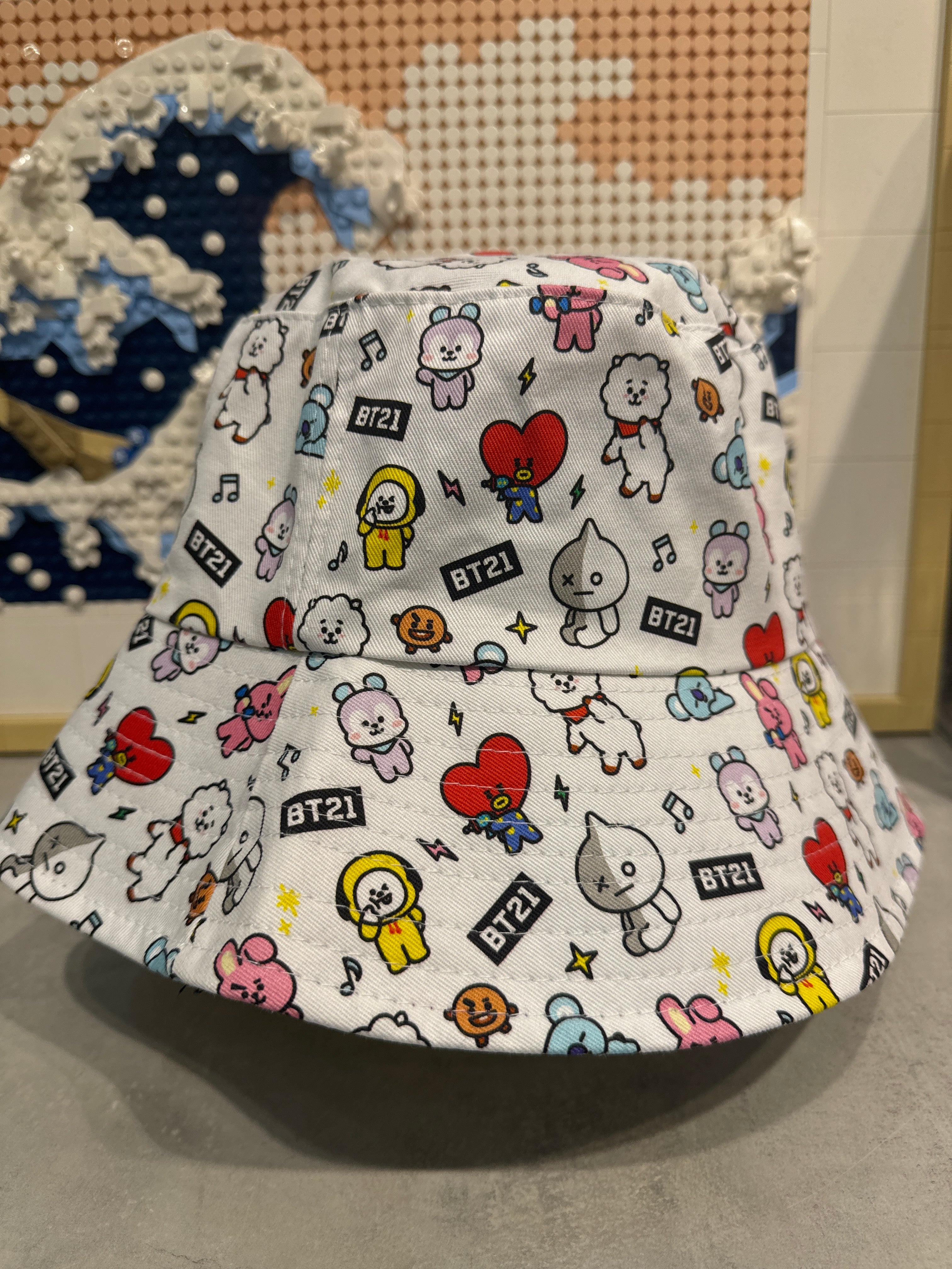 Chapeau Bob BT21 blanc