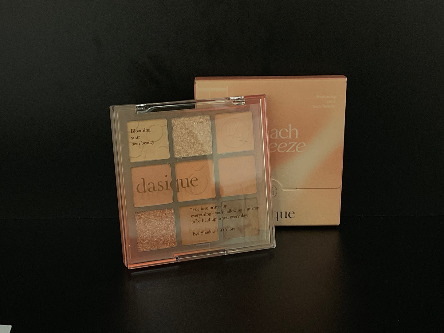 DASIQUE Shadow Palette 14 Peach Squeeze