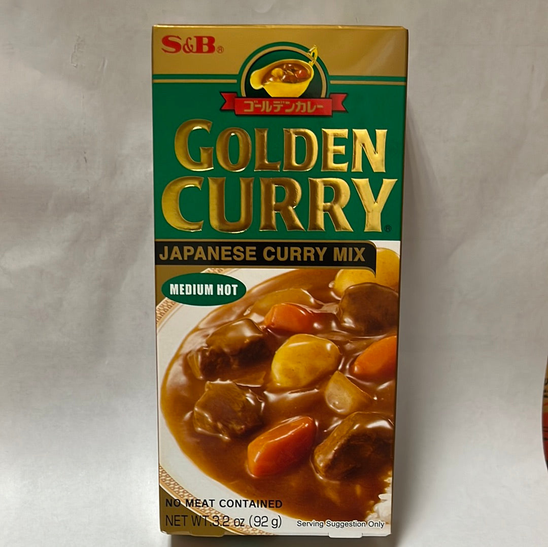 Mélange pour curry japonais GOLDEN CURRY S&B (saveur moyen épicé) 92g