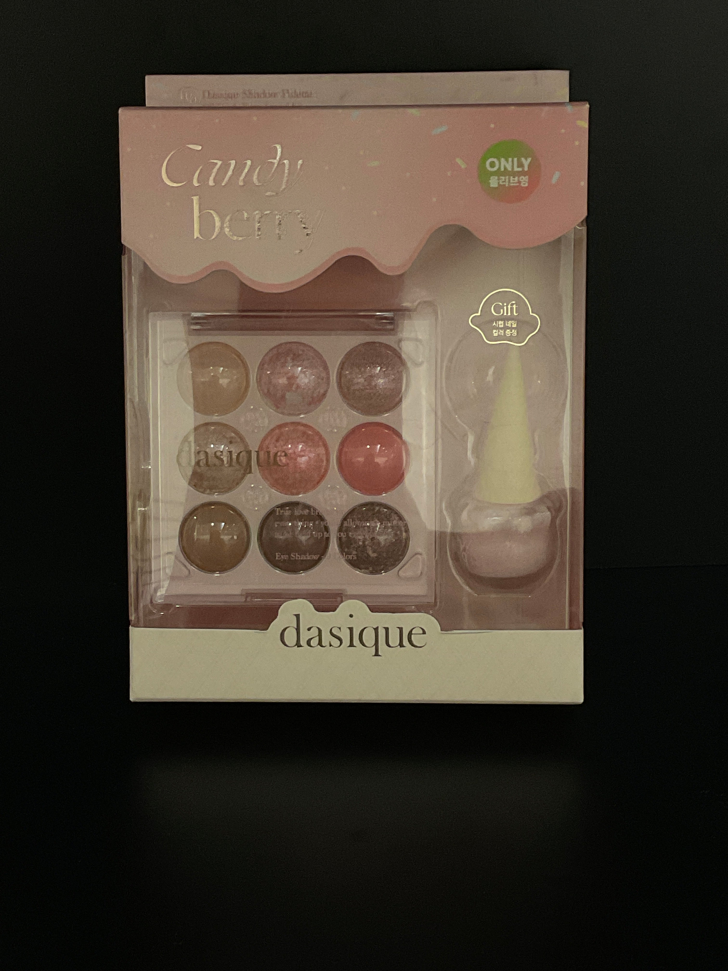 DASIQUE Shadow Palette & Nail Set 19 Candy Berry
