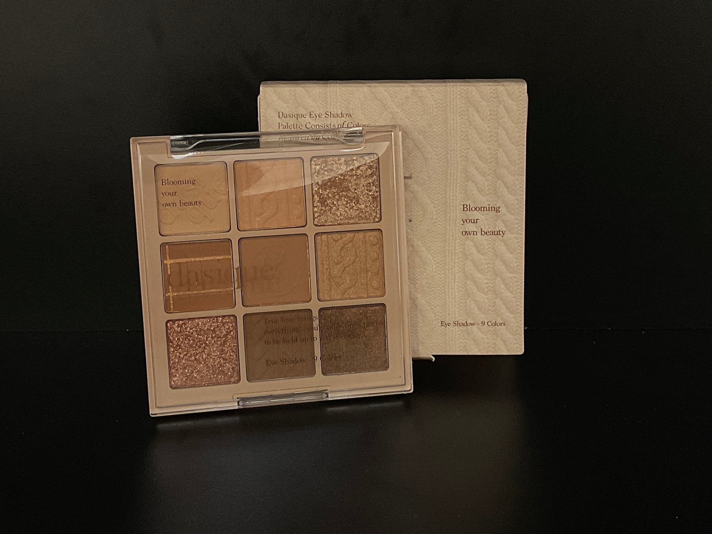 DASIQUE Shadow Palette 15 Beige Knit