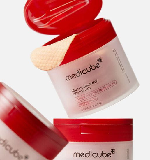 MEDICUBE Red Succinic Acid Peeling Pads (70pcs)