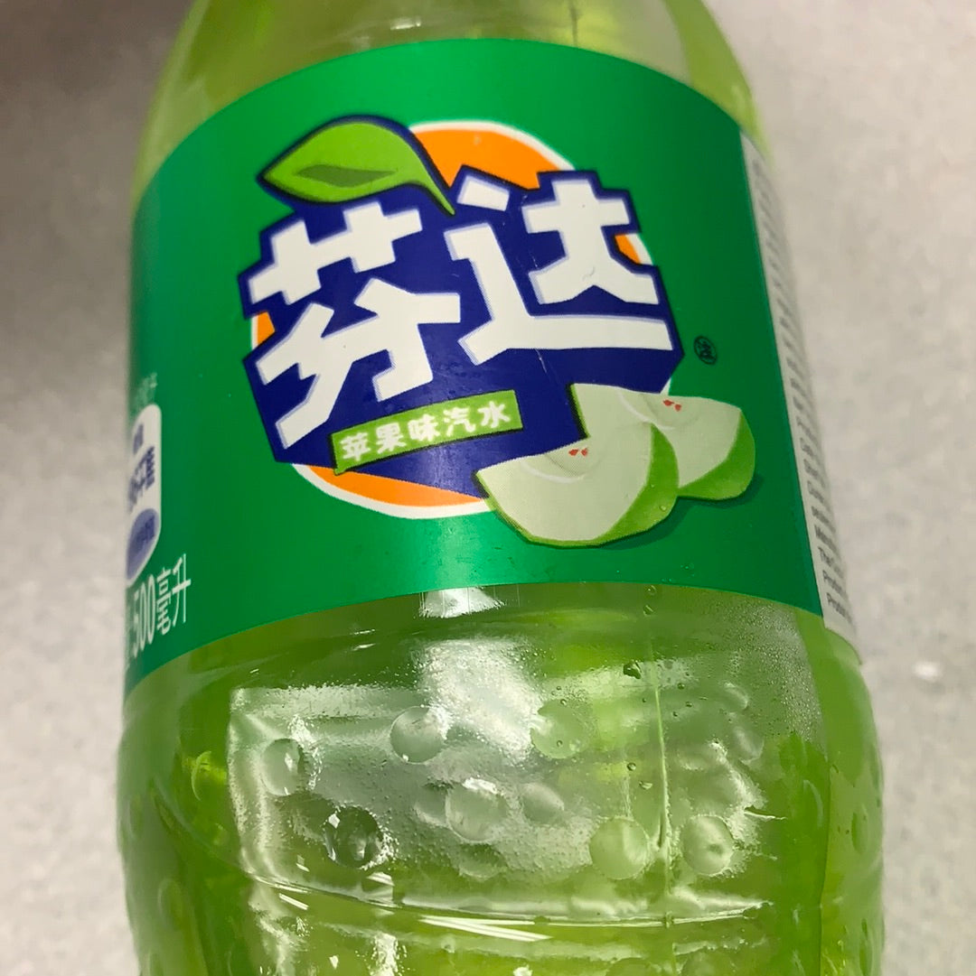 FANTA saveur de pomme  芬达 苹果味汽水 500mL