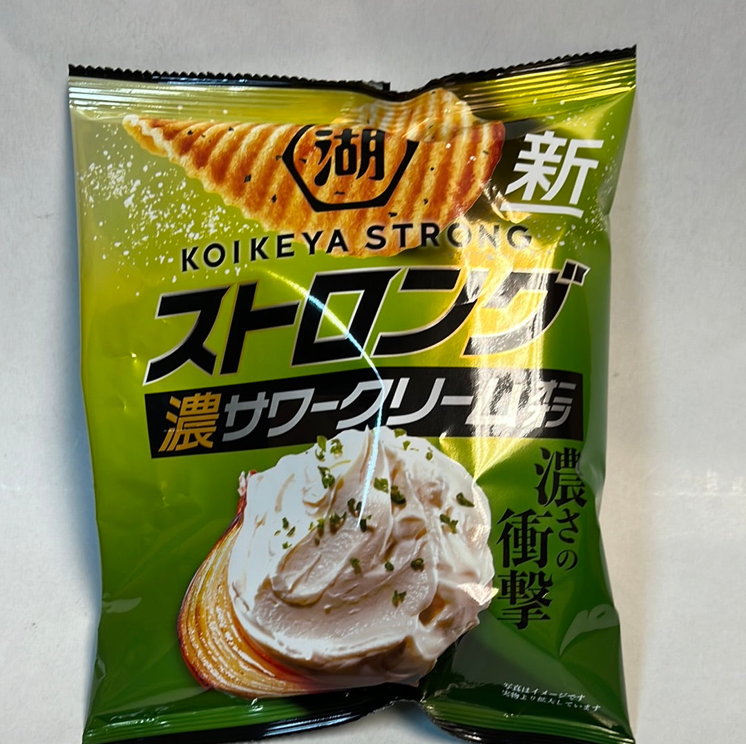 Chips STRONG saveur crème sure KOIKEYA 湖池屋 酸奶油味薯片 55g