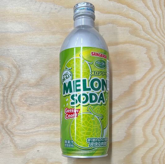 Soda japonais SANGARIA (saveur melon)🇯🇵蜜瓜味汽水 500ml