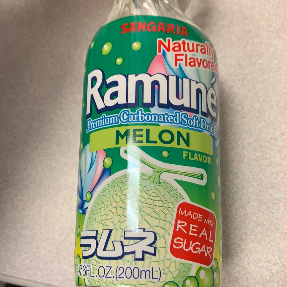 Ramuné japonais SANGARIA (saveur melon)日本波子汽水（蜜瓜味）