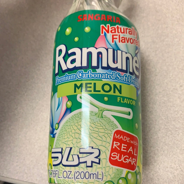 Ramuné japonais SANGARIA (saveur melon)日本波子汽水（蜜瓜味）