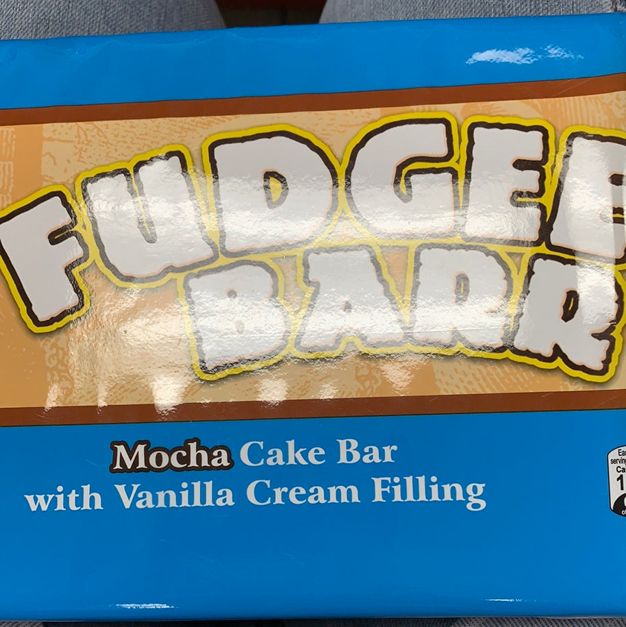 Mocha with vanilla cream-filled cake bar FUDGEE BARR 390g