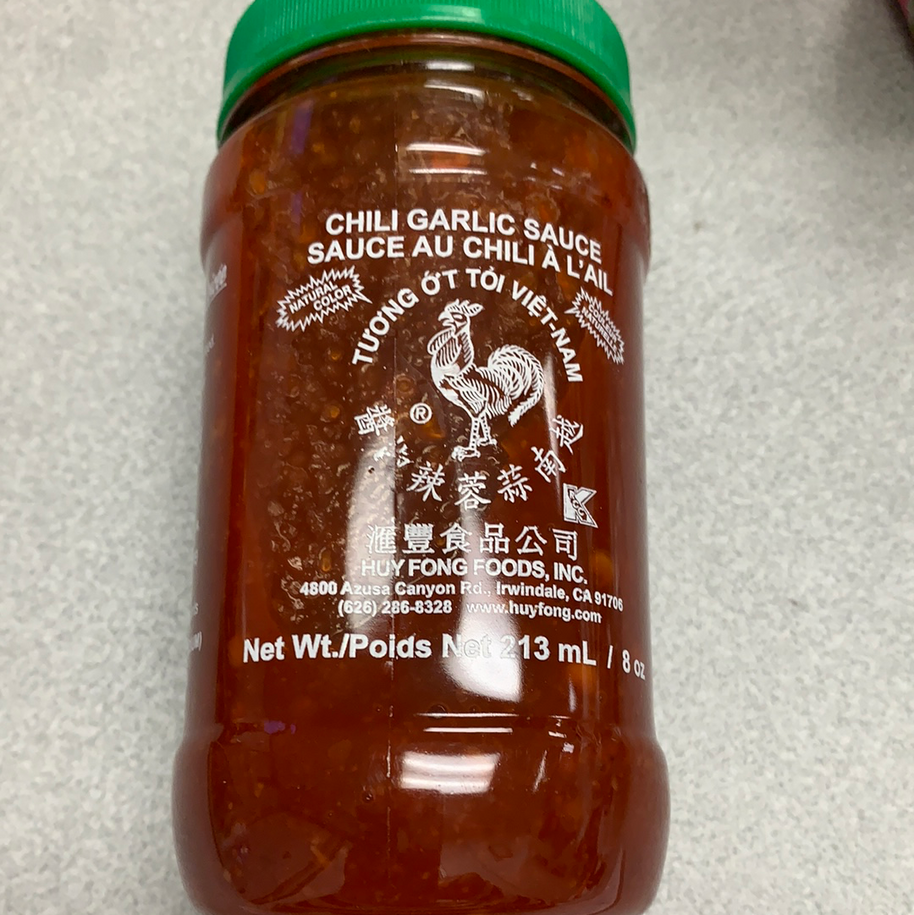 Sauce au Chili et à l’ail 越南 蒜蓉辣椒醬213mL