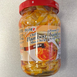 Pousses de bambou épicées TASTIE 辣油香笋  340g