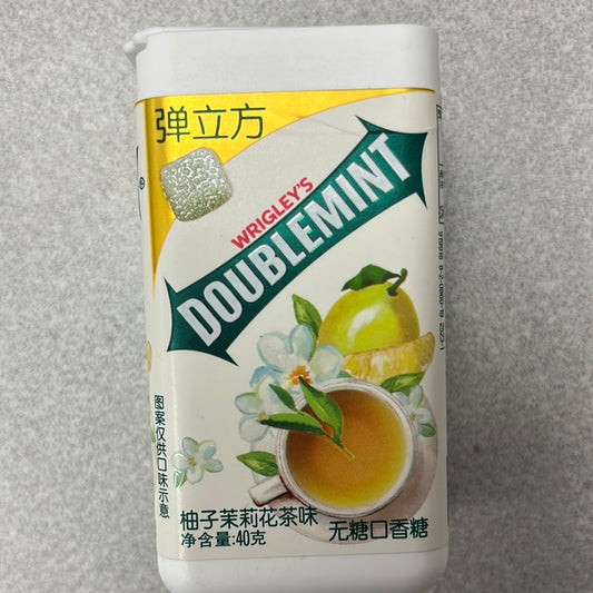 Chewing-gum sans sucre (saveur pamplemousse et thé au jasmin) DOUBLEMINT 弹立方 柚子茉莉花茶味 无糖口香糖 40g